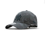 Charger l&#39;image dans la galerie, New Era NY Tonal Camo 9Forty Curved Peak Baseball Cap Charcoal - Raw Menswear
