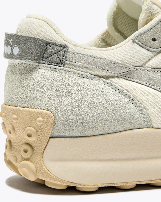 Diadora Race Suede SW Sporty Trainers in White/Limestone