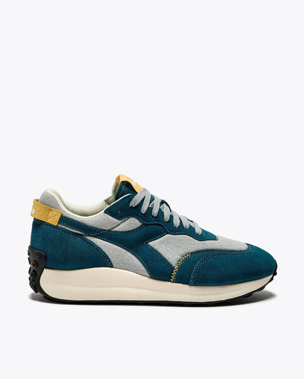 Diadora Race Suede SW Sporty Trainers in Quarry/Tapestry