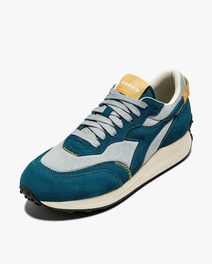 Diadora Race Suede SW Sporty Trainers in Quarry/Tapestry