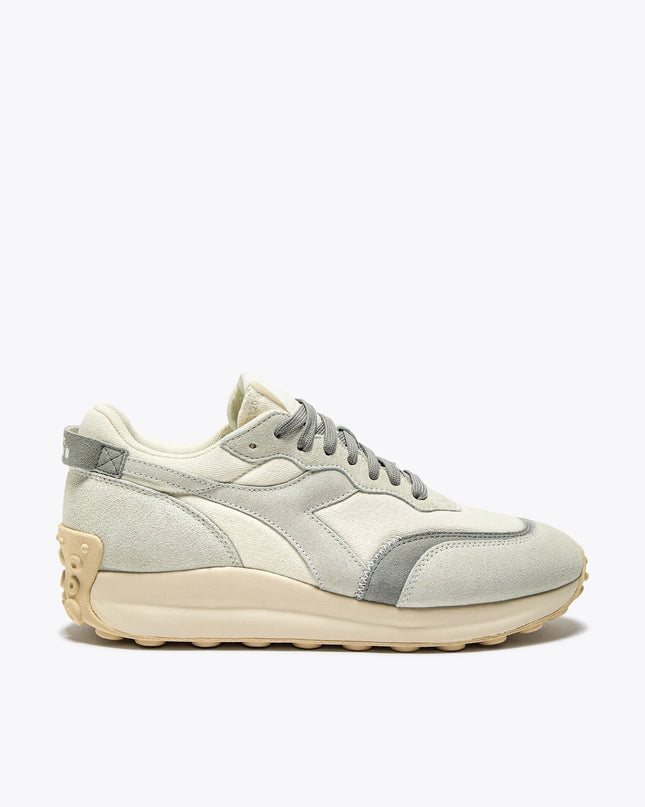 Diadora Race Suede SW Sporty Trainers in White/Limestone
