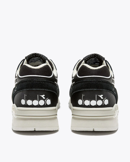 Diadora N.92 ADVANCE Trainers in Black