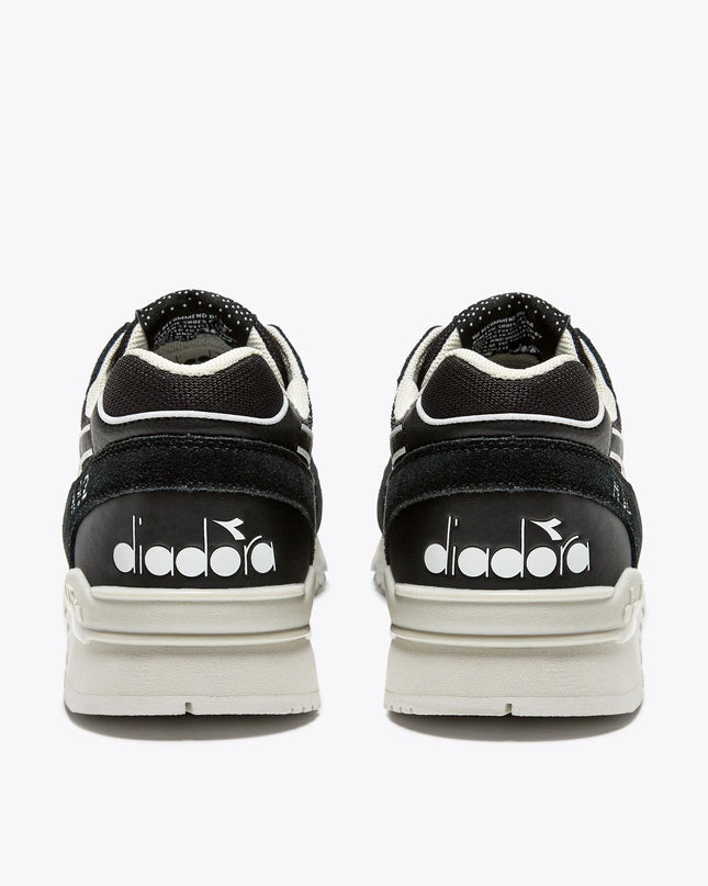 Diadora N.92 ADVANCE Trainers in Black