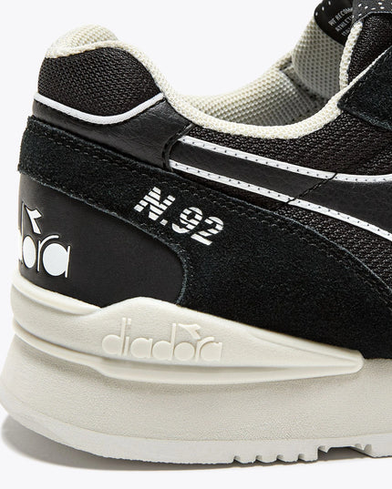 Diadora N.92 ADVANCE Trainers in Black
