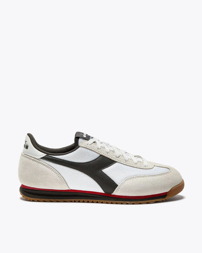 Diadora Cross Trainer in White/Black Beluga
