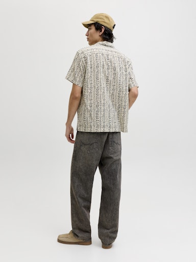 Jack & Jones Blulyon Print S/S Shirt in Stone