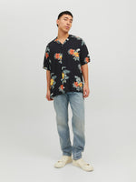 Charger l&#39;image dans la galerie, Jack &amp; Jones Flores Resort Peaches Print Shirt Black - Raw Menswear

