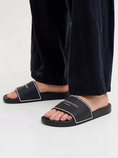 Jack & Jones Artillery Moulded Slider in Black