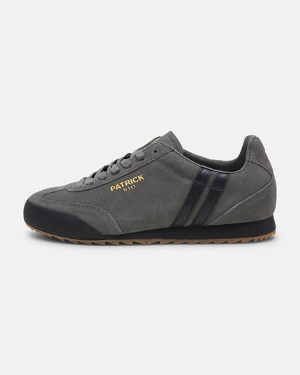Patrick Rio Runner Suede Trainer in Charcoal/Black