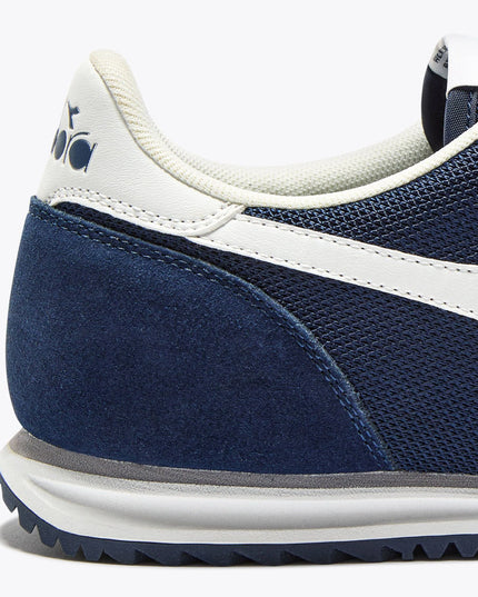 Diadora CROSS Low Profile Suede Trainer Pageant  Blue ( Navy ) 