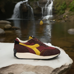 Lade das Bild in den Galerie-Viewer, Diadora RACE Suede SW Trainers Burgundy
