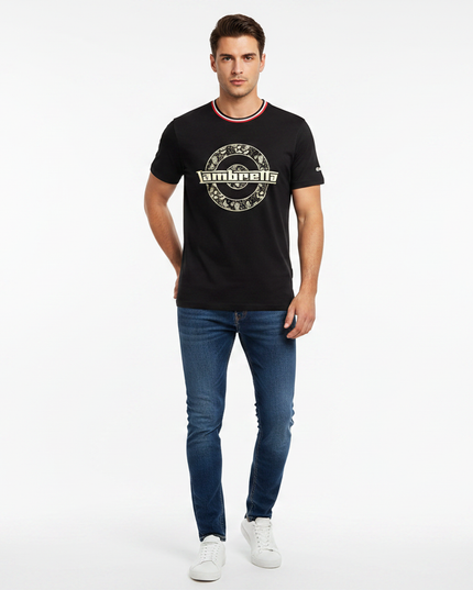 Male model wearing Lambretta t-shirt