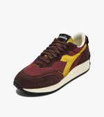 Carica l&#39;immagine nel visualizzatore di Gallery, Diadora RACE Suede SW Trainers Burgundy - Raw Menswear
